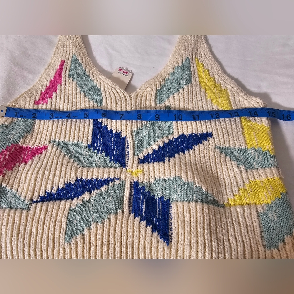 MOTHER  NWT Cream Knit Tank with Blue and Pink Design Sz M - Picture 5 of 9
